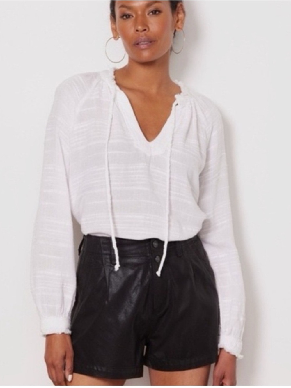 cloth & stone Anthropologie  White Textured V-Neck Long Sleeve Blouse